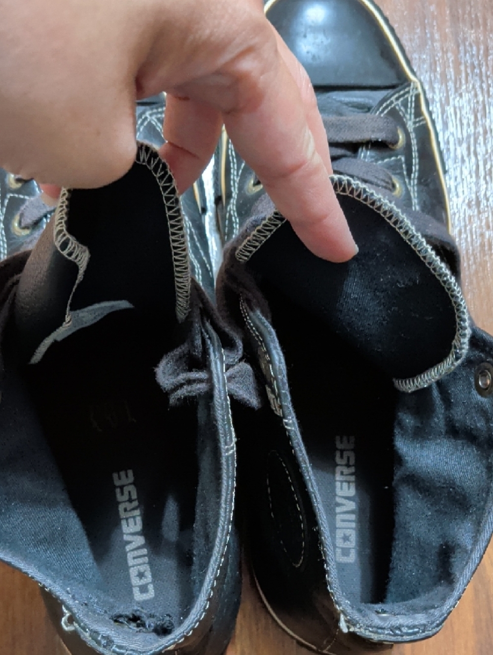 Converse Men Black High Top Leather Sneakers - Picture 8 of 9
